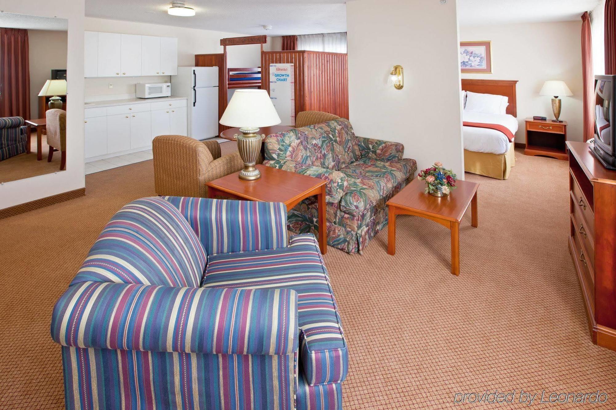 Baymont by Wyndham Chelsea Hotel Eksteriør billede