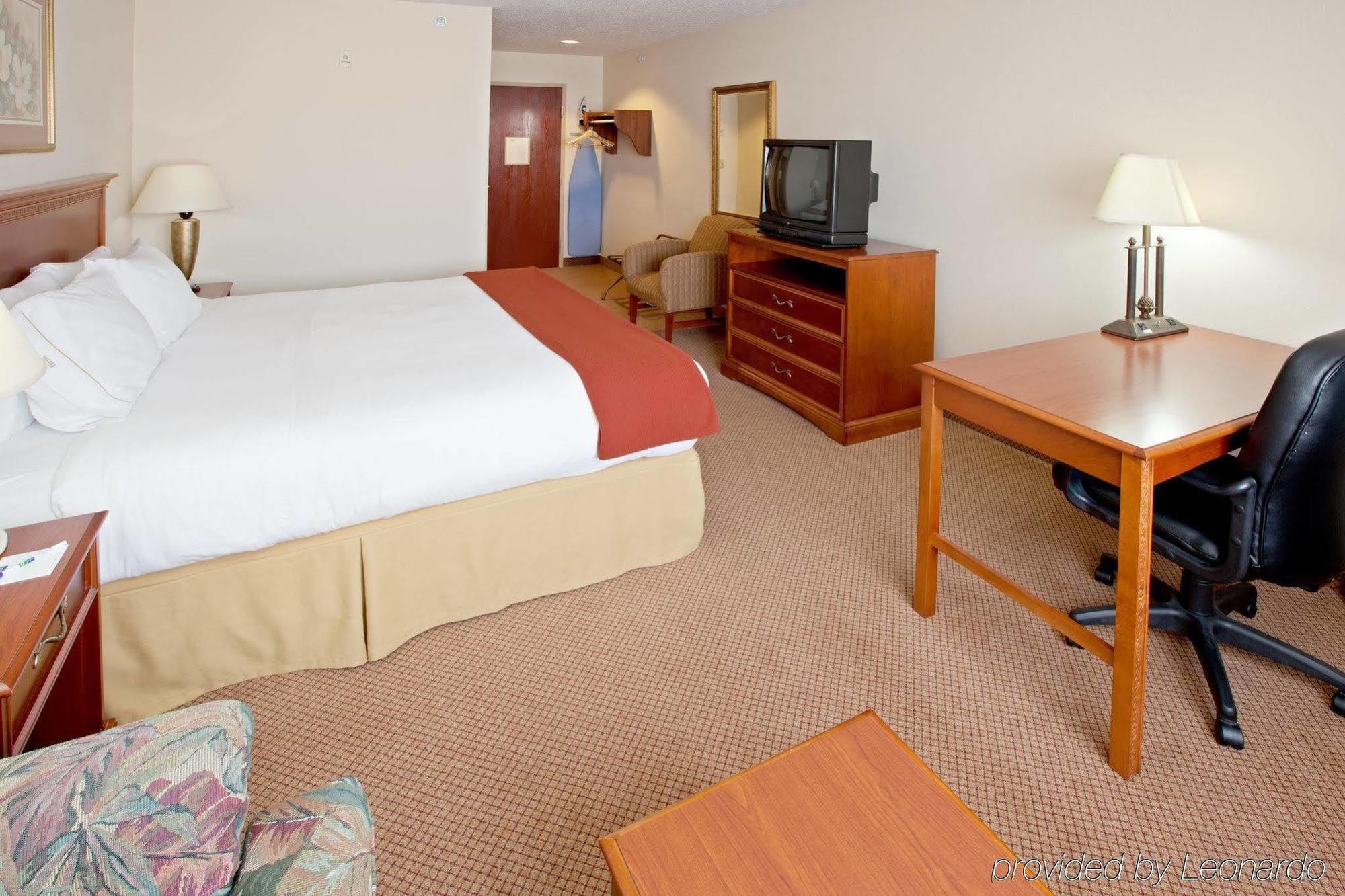 Baymont by Wyndham Chelsea Hotel Eksteriør billede
