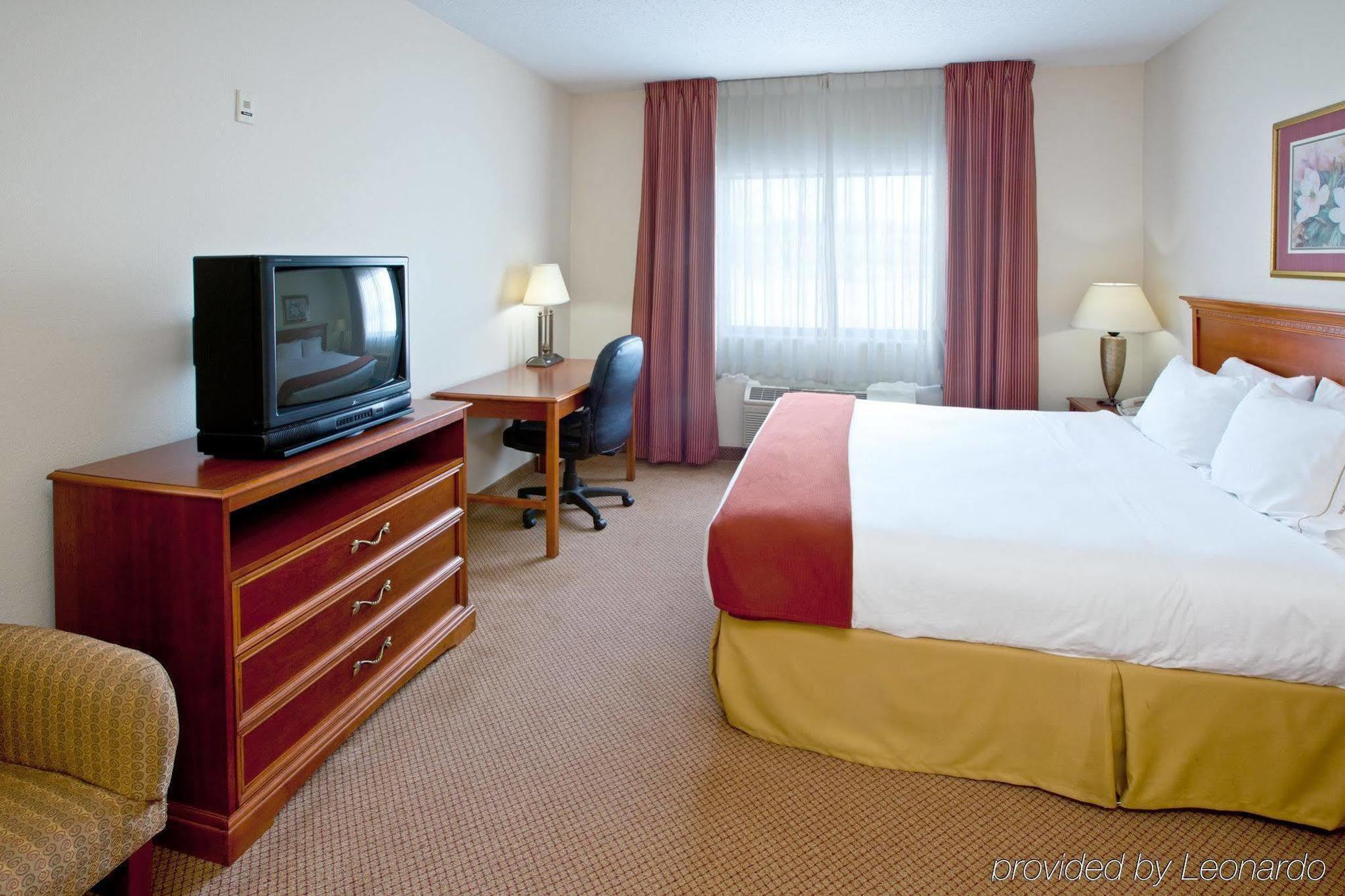 Baymont by Wyndham Chelsea Hotel Eksteriør billede